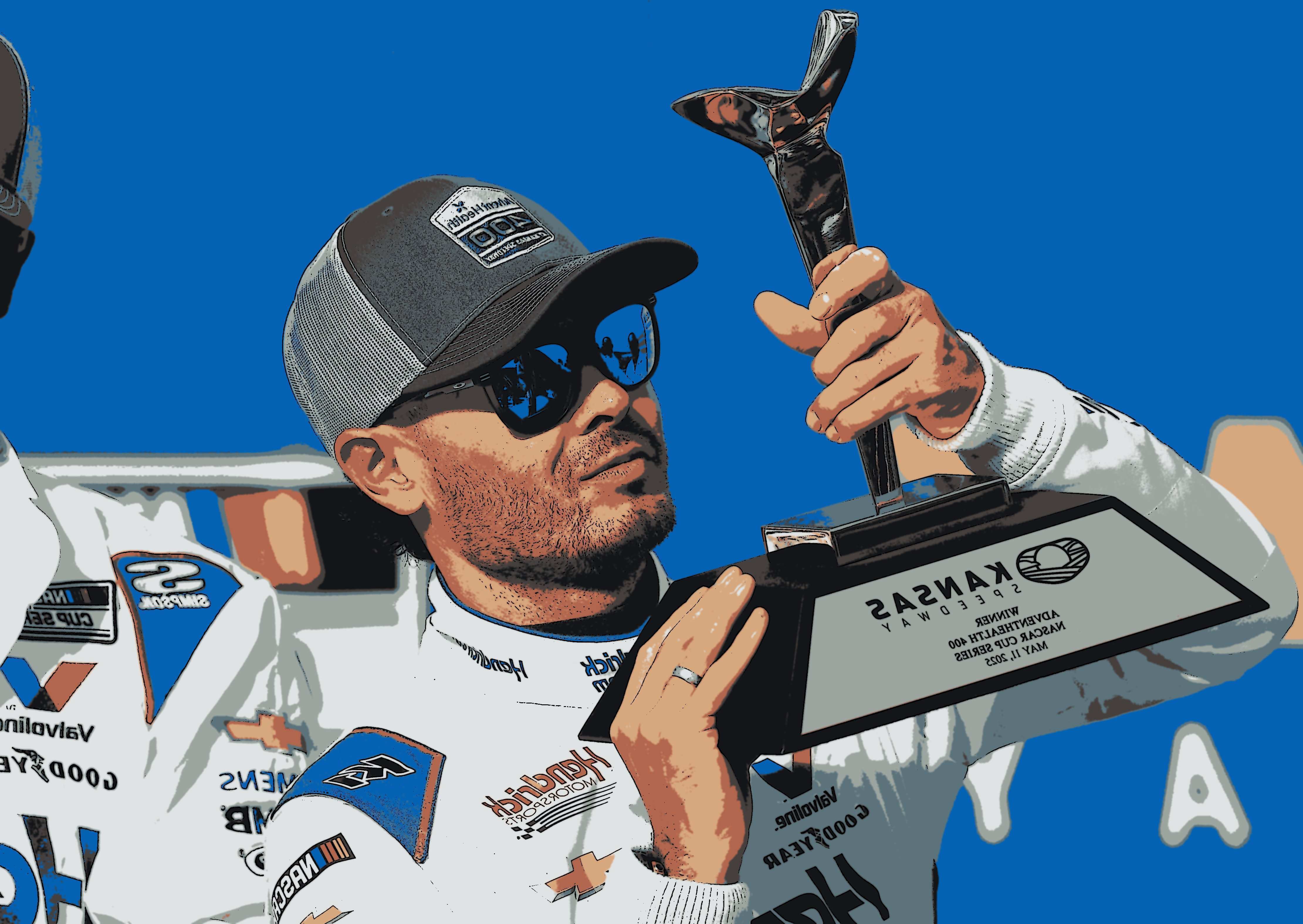 Rain delays opening day for Indianapolis 500...