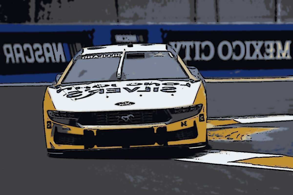 Todd Gilliland faz a volta mais rápida...