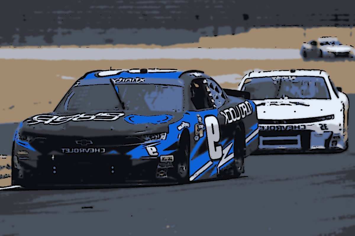 Shane van Gisbergen foguetes para NASCAR Xfinity...