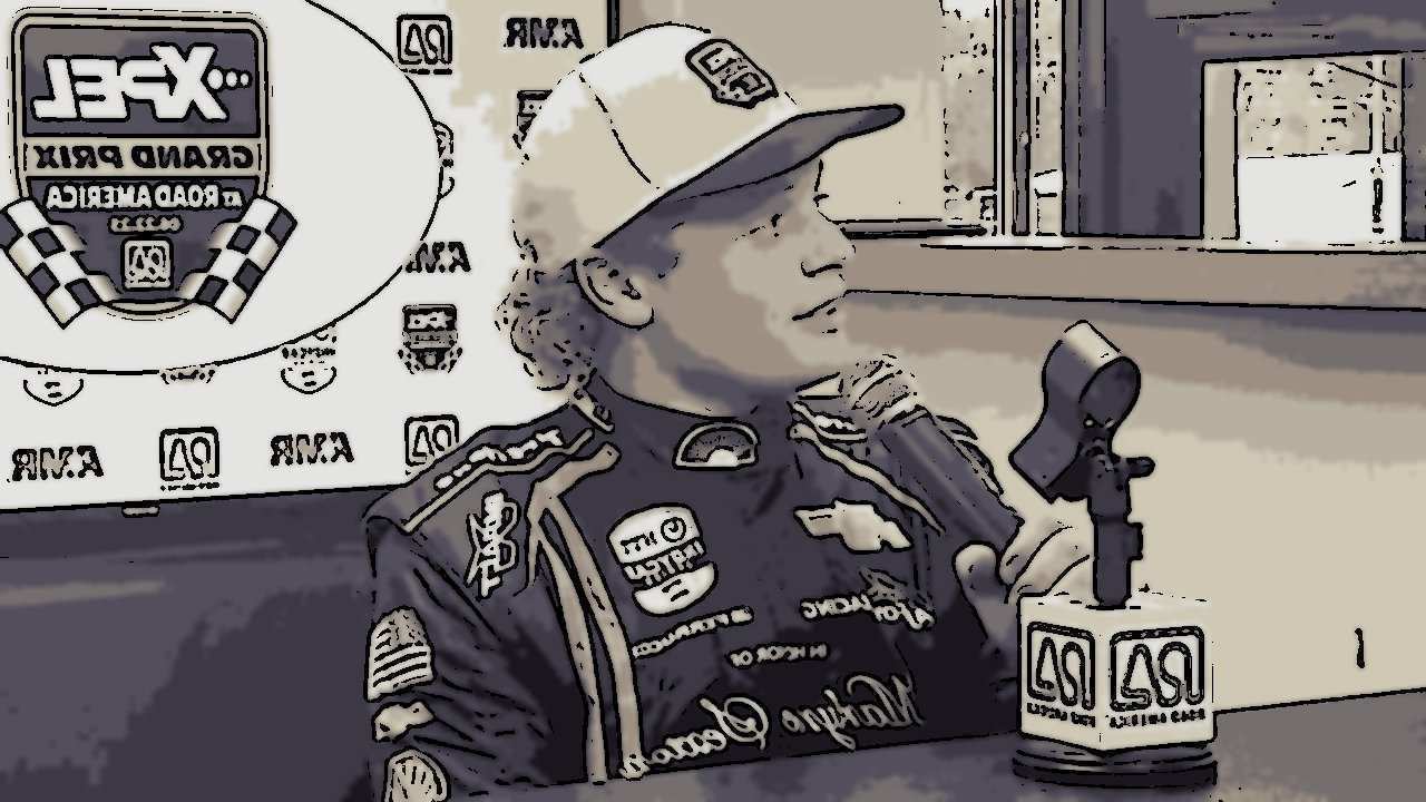 Santino Ferrucci, piloto da IndyCar, festeja com...