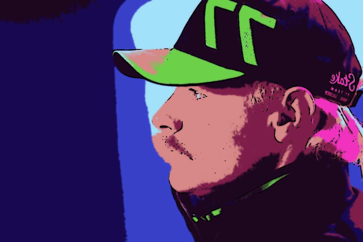 Sergio Perez e Valtteri Bottas trazem uma...